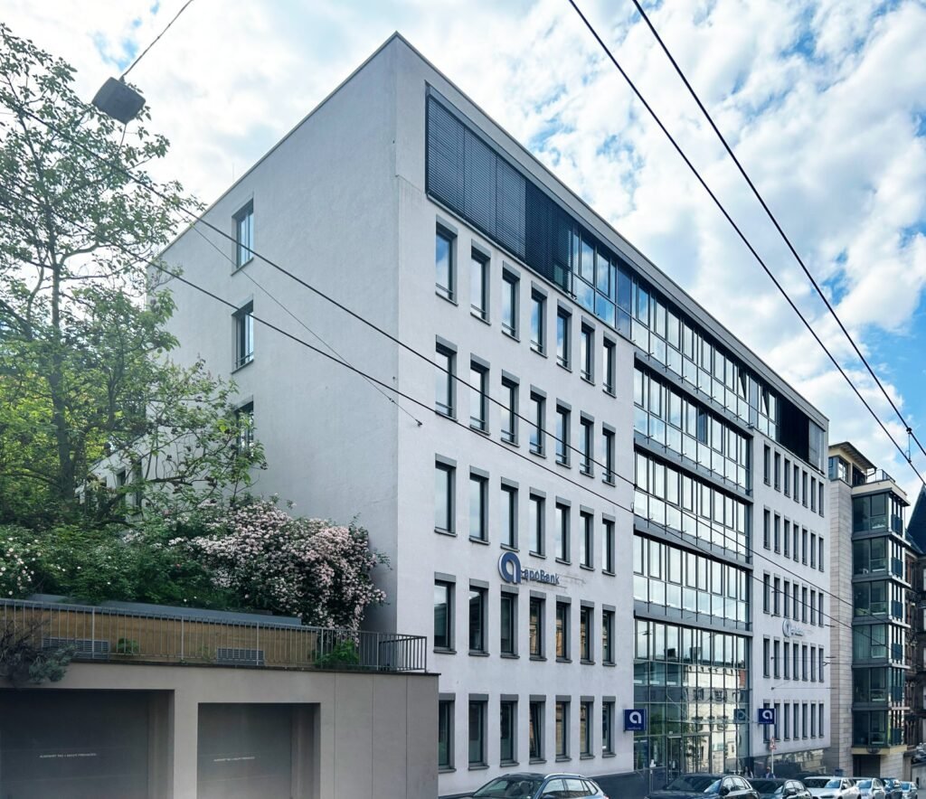 824 m² vermittelt – Stuttgart & Region